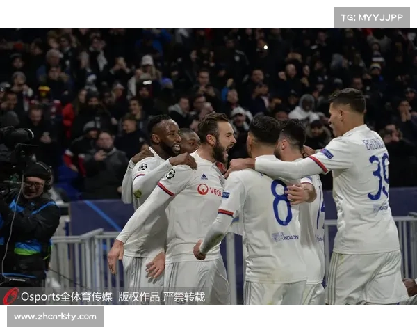 皮奥-埃斯波西托本赛季3次助攻劳塔罗，成意甲最多传射组合。